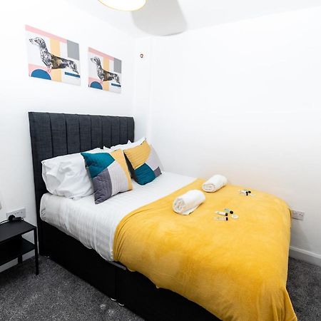 Greenbourne - 4 Bedrooms Sleeps 8 Free Parking Gateshead Dış mekan fotoğraf