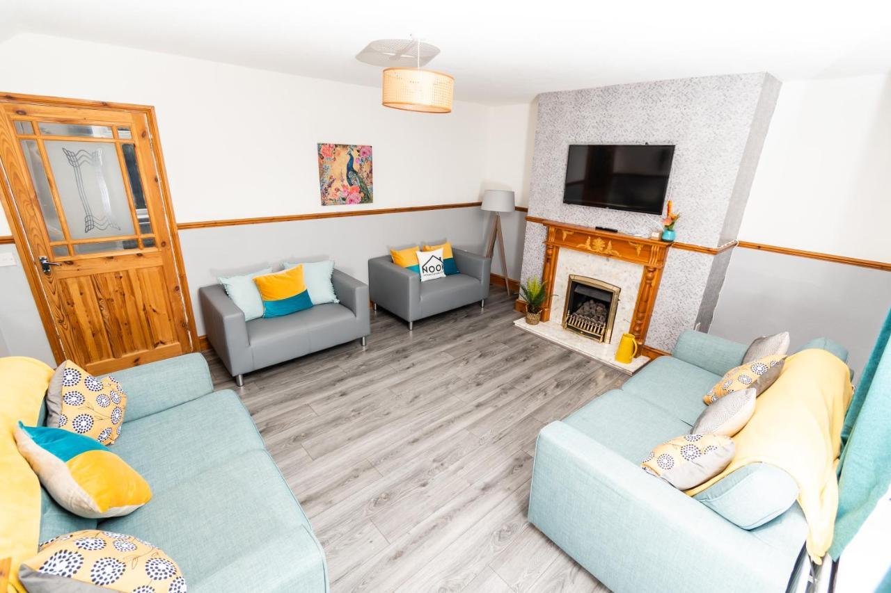 Greenbourne - 4 Bedrooms Sleeps 8 Free Parking Gateshead Dış mekan fotoğraf