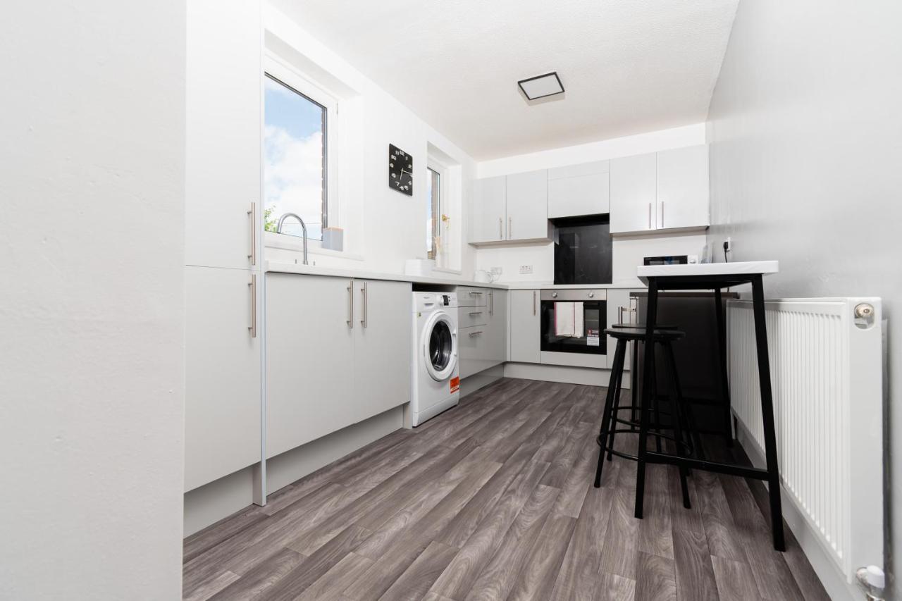 Greenbourne - 4 Bedrooms Sleeps 8 Free Parking Gateshead Dış mekan fotoğraf