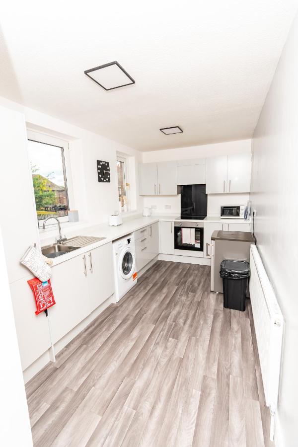 Greenbourne - 4 Bedrooms Sleeps 8 Free Parking Gateshead Dış mekan fotoğraf